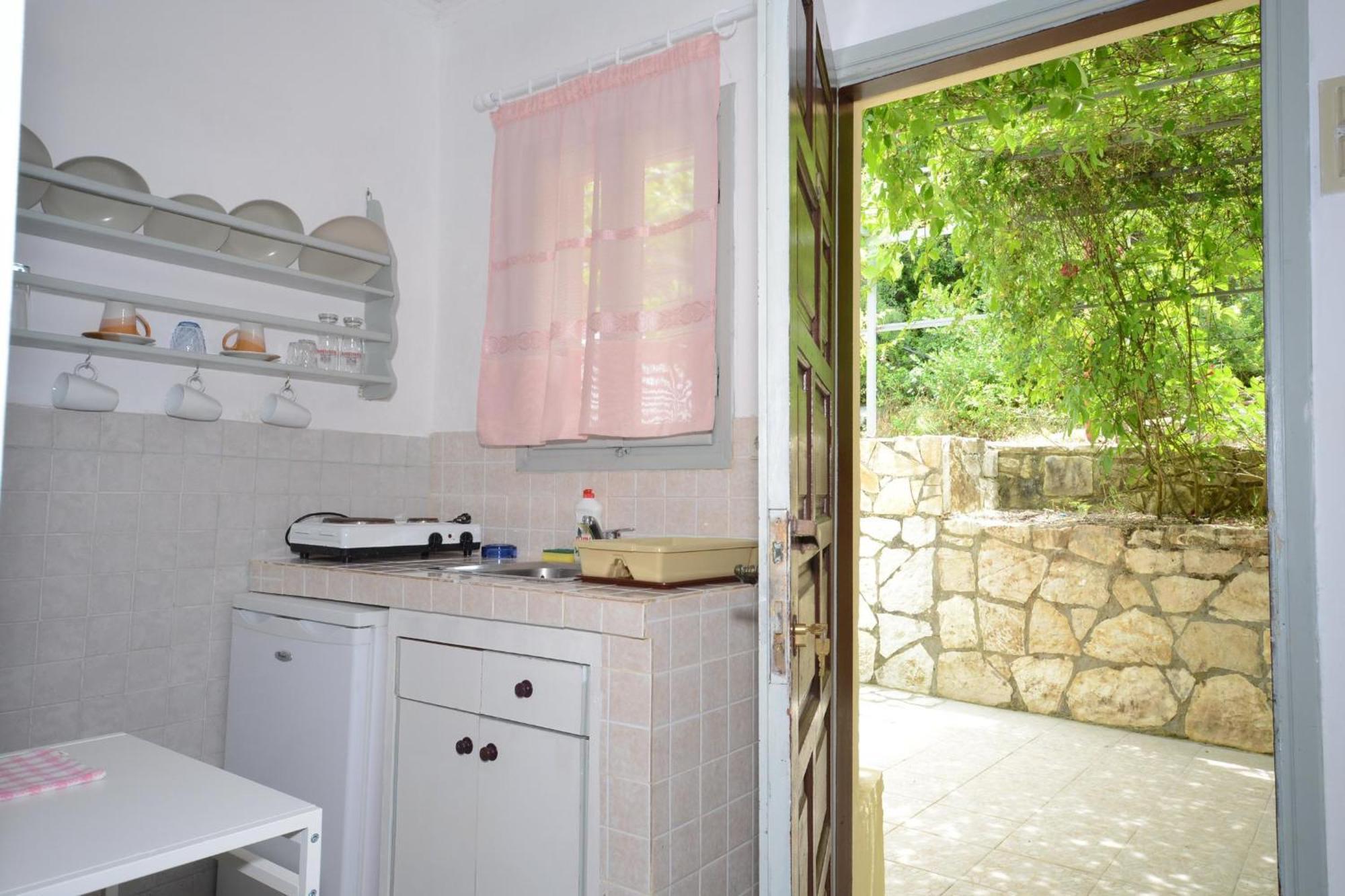 Liokorni Village Gaios Bilik gambar